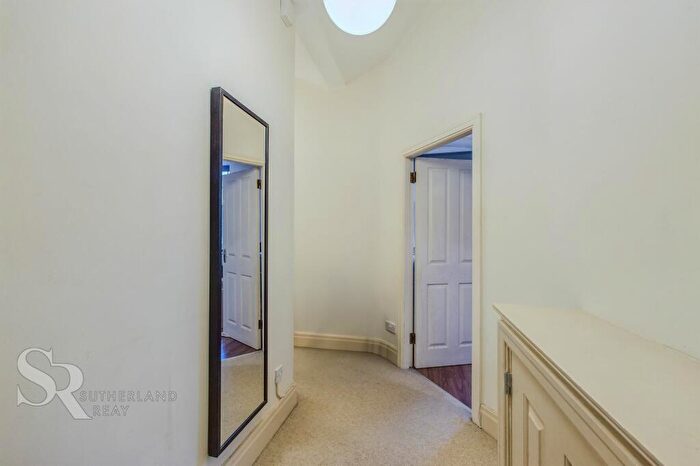 2 Bedroom Apartment For Sale In Slack Lane, Little Hayfield, SK22