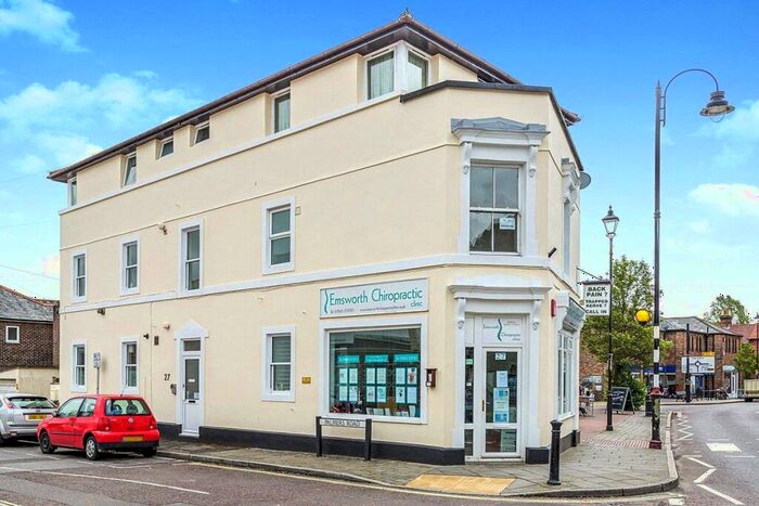 1 Bedroom Flat To Rent In North Street, Emsworth, Hampshire, PO10