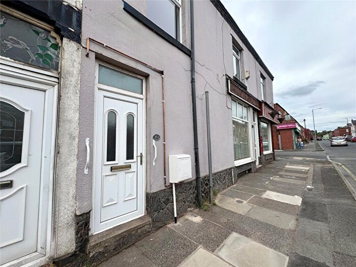 2 Bedroom Apartment To Rent In Whiteacre Road, Ashton-under-Lyne, Greater Manchester, OL6