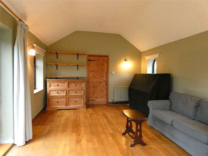 2 Bedroom Bungalow To Rent In Waunfawr, Caernarfon, Gwynedd, LL55