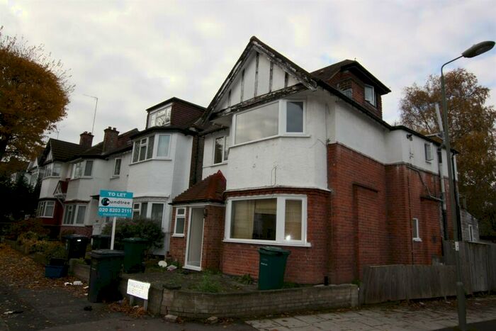 5 Bedroom House To Rent In Ambrose Avenue, NW11