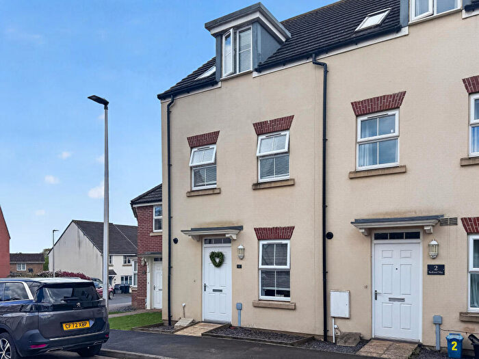 3 Bedroom Town House For Sale In Redland Way, Cullompton, Devon, EX15