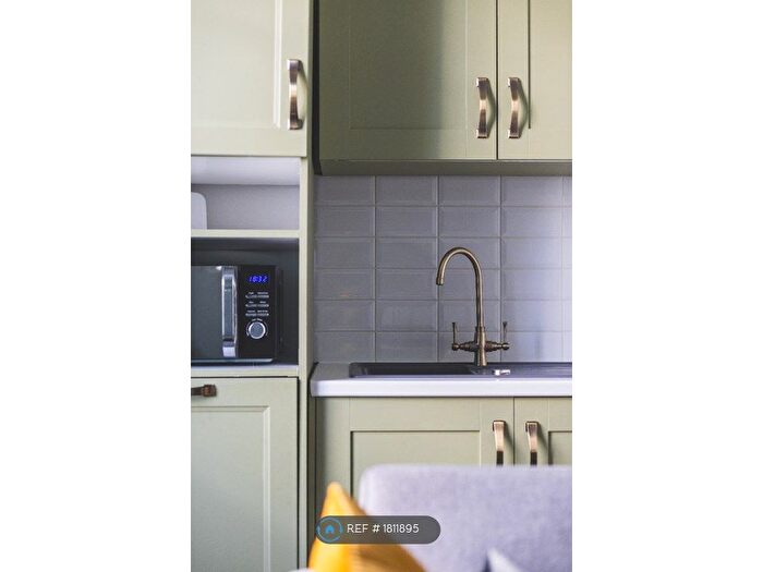 1 Bedroom Flat To Rent In Warwick Way, London, SW1V