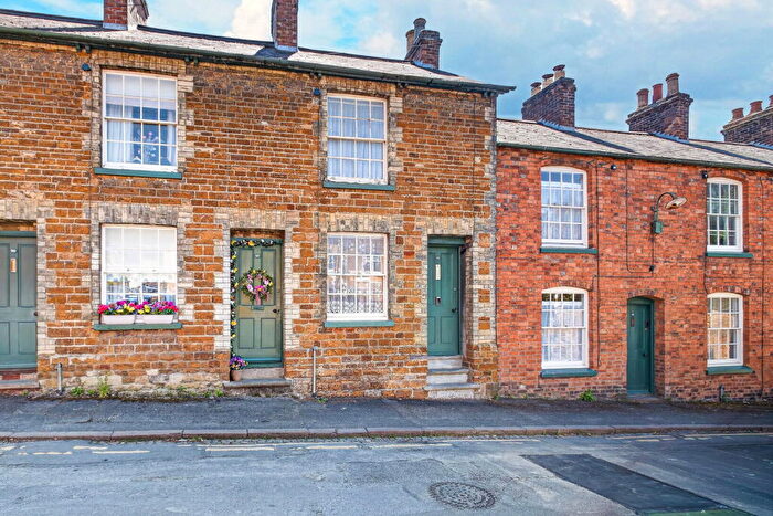 1 Bedroom Cottage For Sale In West Street, Kettering, NN16
