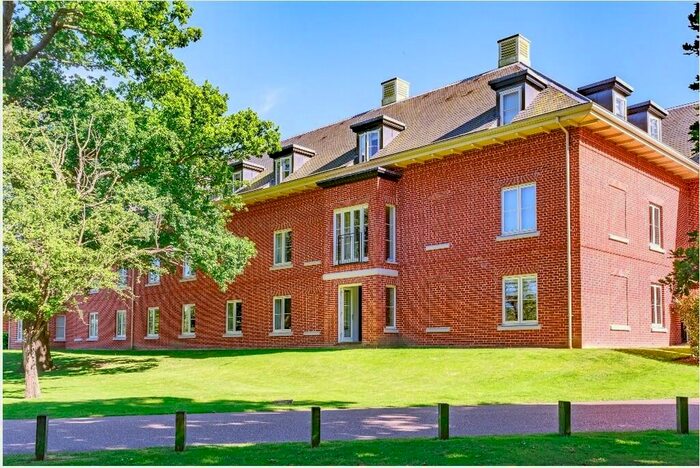 2 Bedroom Apartment To Rent In Henmarsh Court, Hertford, SG13