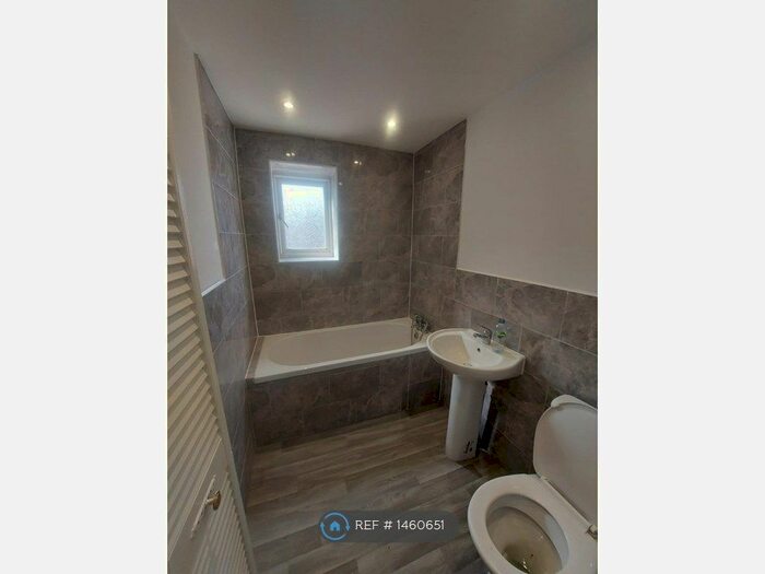 2 Bedroom Terraced House To Rent In Hilton Street, Bury, BL9