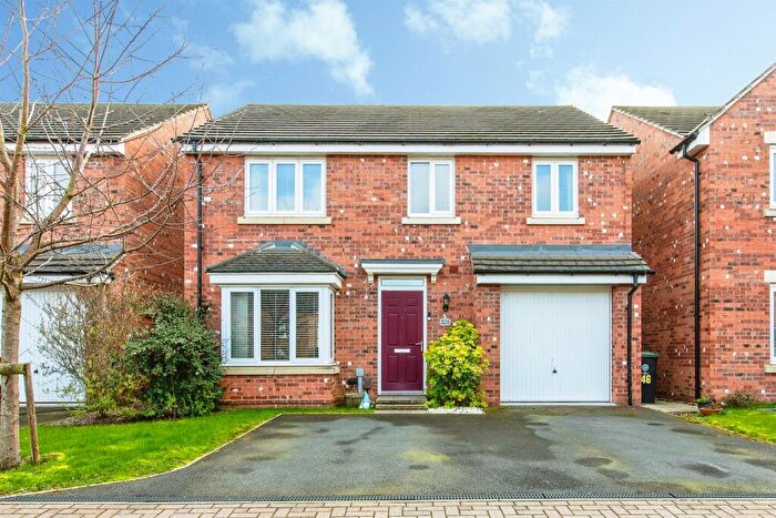 4 Bedroom Detached House For Sale In Weighbridge Way, Raunds, Wellingborough, NN9