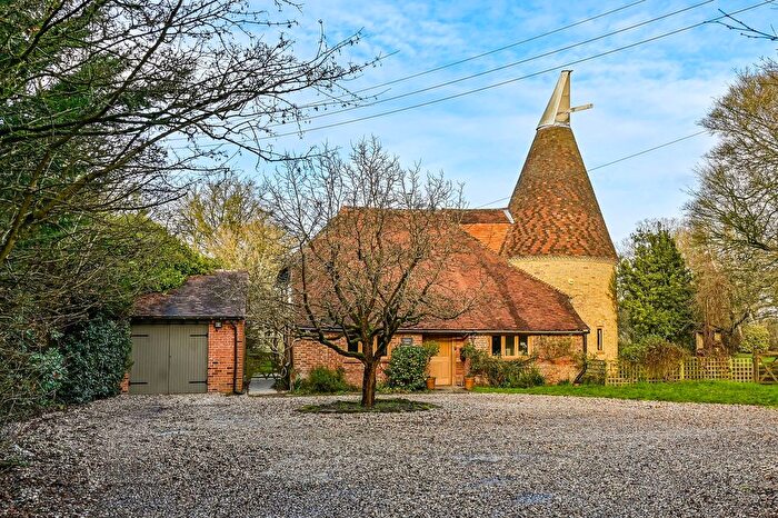 4 Bedroom Detached House For Sale In Ashford Road, High Halden, TN26