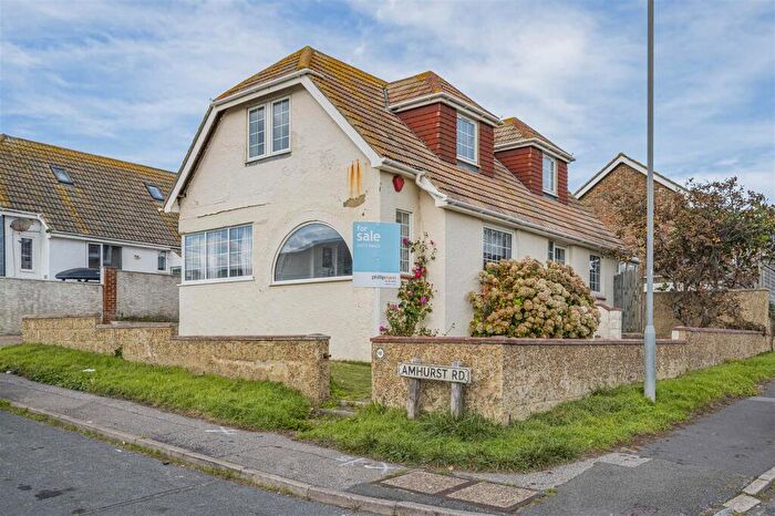 4 Bedroom Detached House For Sale In Amhurst Road, Telscombe Cliffs, Peacehaven, BN10