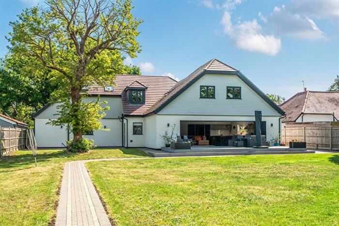 5 Bedroom Detached House For Sale In Harriotts Lane, Ashtead, KT21