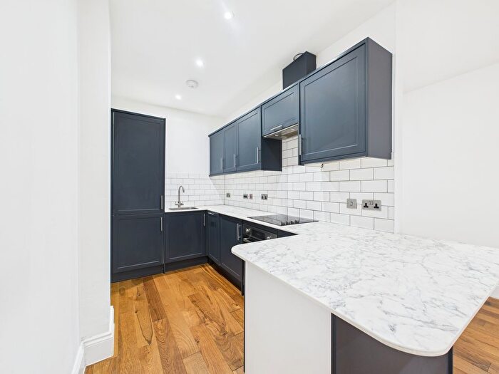 Studio To Rent In Clarence Square, Brighton, BN1