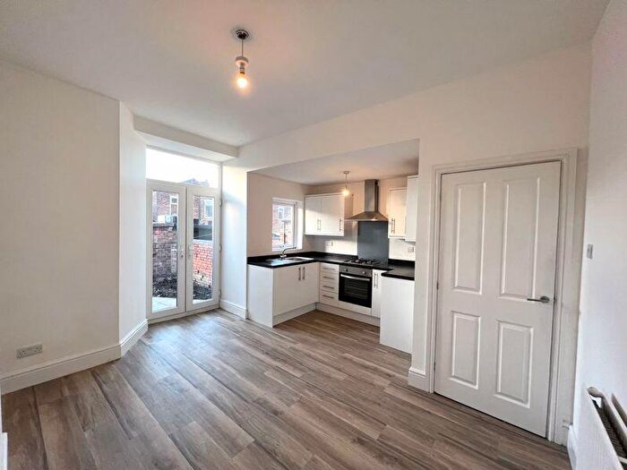 3 Bedroom Terraced House To Rent In Graham Road, Salford, M6