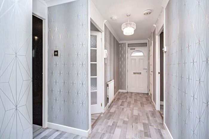 2 Bedroom Flat To Rent In Rosemount Street, Glasgow City, Glasgow, G21