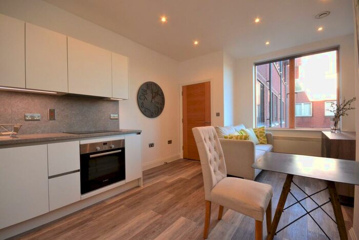 1 Bedroom Flat To Rent In Elmfield Road Bromley, BR1