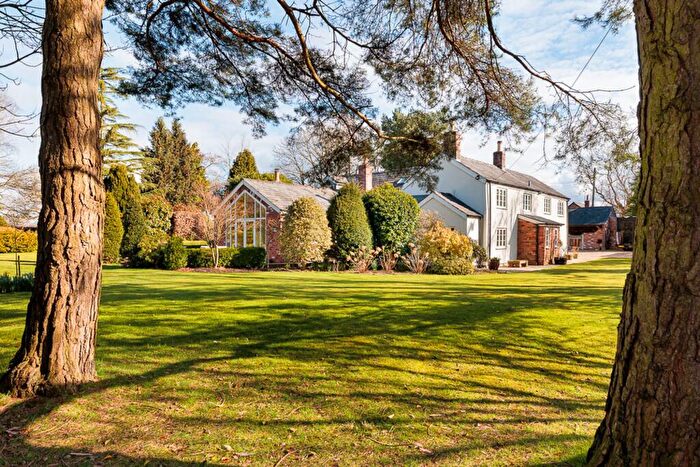 3 Bedroom Detached House For Sale In Whitecroft Heath Road, Lower Withington, SK11