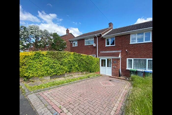 3 Bedroom Terraced House To Rent In Worcester Road, B68