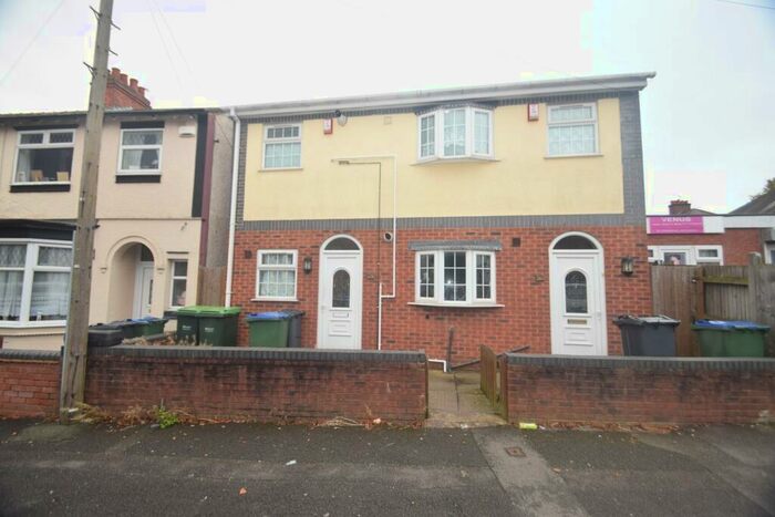 1 Bedroom Ground Flat To Rent In Topsham Road, Smethwick, B67