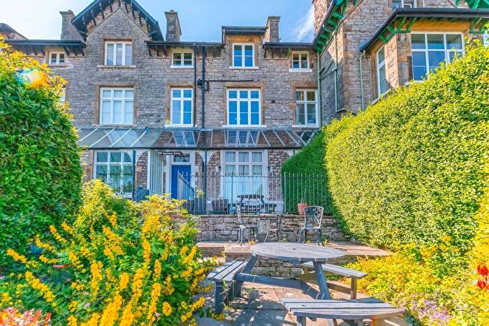 2 Bedroom Flat For Sale In Flat, Methven Terrace, Grange-Over-Sands, LA11