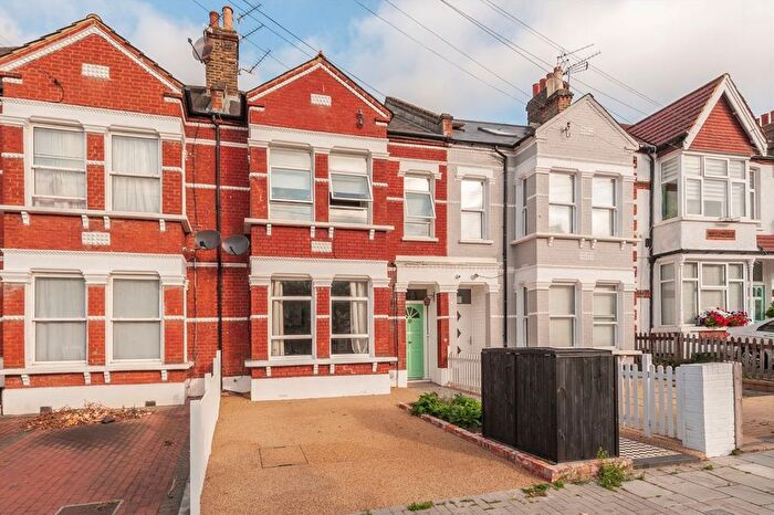 6 Bedroom Terraced House To Rent In Gleneagle Road, Streatham, SW16