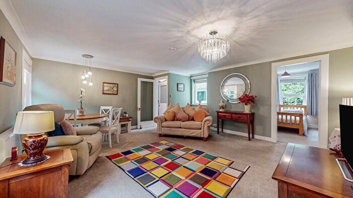 2 Bedroom Flat For Sale In Polnoon Street, Glasgow, G76