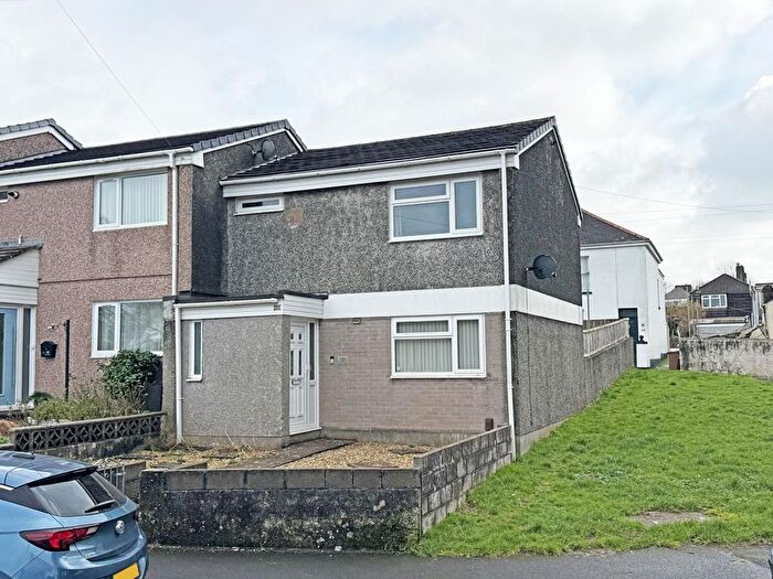 2 Bedroom End Terrace House For Sale In Whin Bank Road, Crownhill, Plymouth, PL5