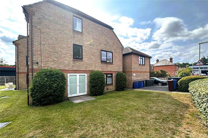 2 Bedroom Maisonette For Sale In St. James Road, Fleet, Hampshire, GU51