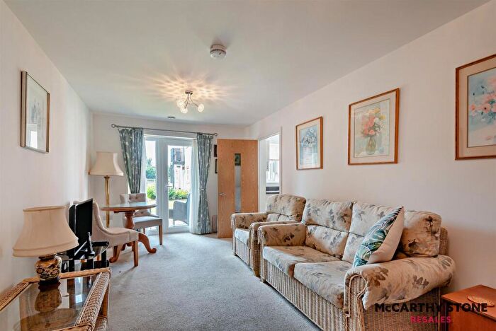1 Bedroom Flat For Sale In Gibson Court, Tattershall Road, Woodhall Spa, LN10