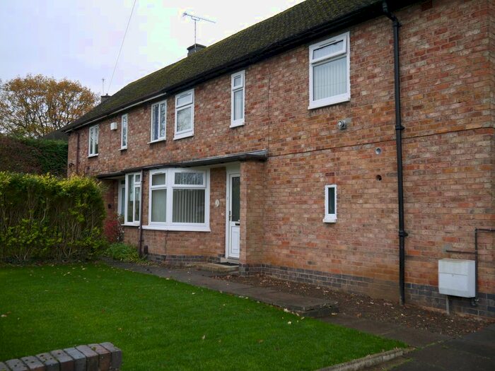 3 Bedroom Semi-Detached House To Rent In St Denys Road, Leicester LE5