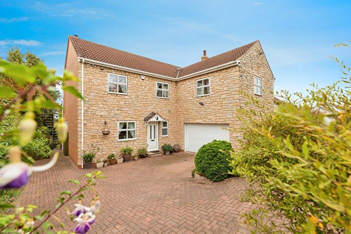 6 Bedroom Detached House For Sale In Water Lane, Kirk Smeaton, Pontefract, WF8