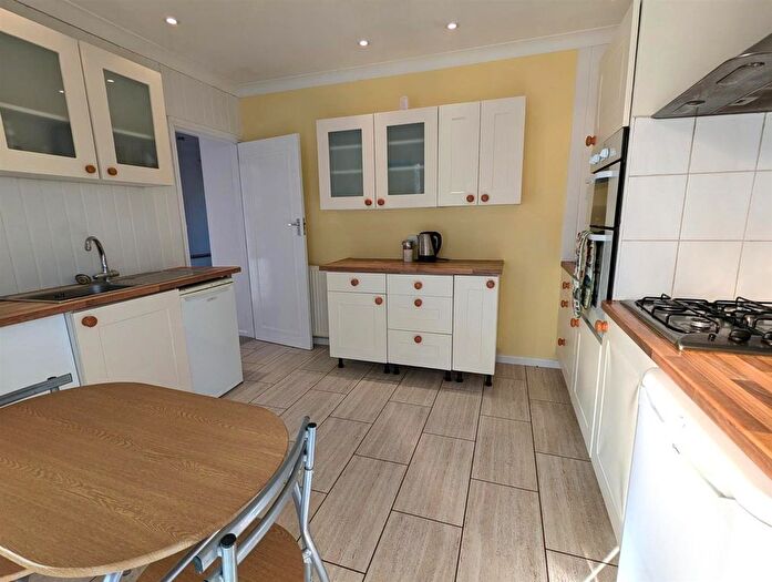 2 Bedroom Detached Bungalow For Sale In Hill Street, Sandown, PO36
