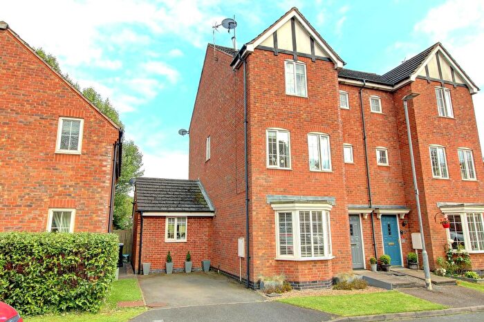 6 Bedroom Semi-Detached House For Sale In Erringtons Close, Oadby, LE2