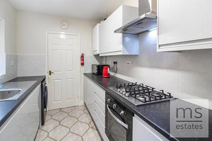 4 Bedroom End Of Terrace House To Rent In £pppw Warwick Street, Dunkirk, Nottingham, NG7