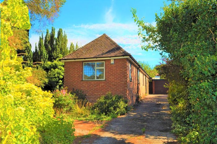 3 Bedroom Bungalow To Rent In Rydes Hill Road, Guildford, Surrey, GU2