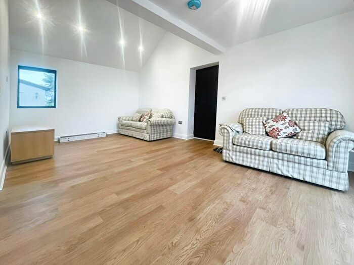 2 Bedroom Bungalow To Rent In Ledsham Lane, Ellesmere Port, Cheshire, CH66