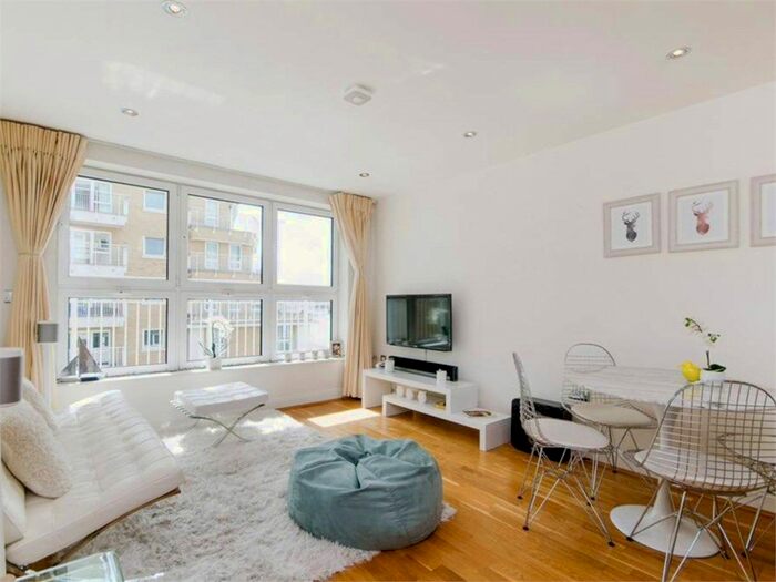1 Bedroom Flat To Rent In Oyster Wharf, Lombard Road, Battersea, SW11