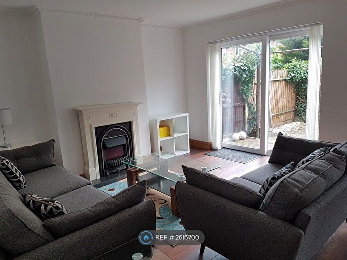 3 Bedroom Maisonette To Rent In Grange Road, London, E13