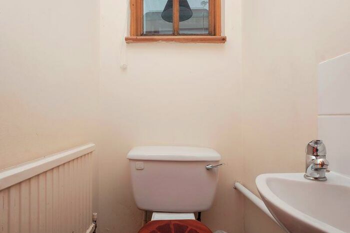 5 Bedroom Terraced House To Rent In Brading Road, Brighton, BN2