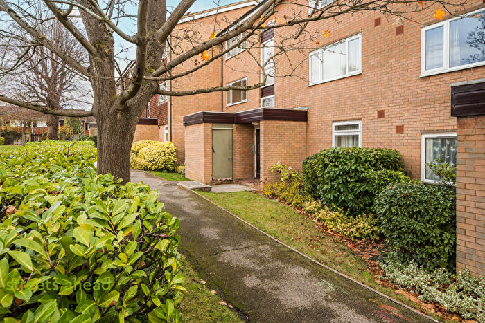 1 Bedroom Apartment For Sale In Green Acres, Croydon, CR0