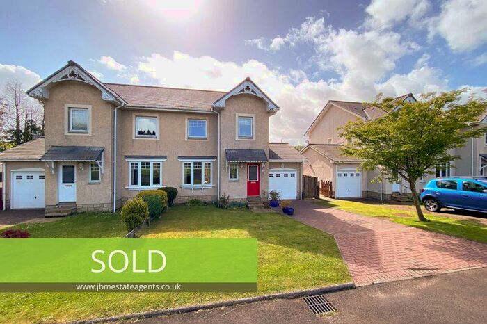 3 Bedroom Semi-Detached House For Sale In Carmaben Brae, Dolphinton, EH46