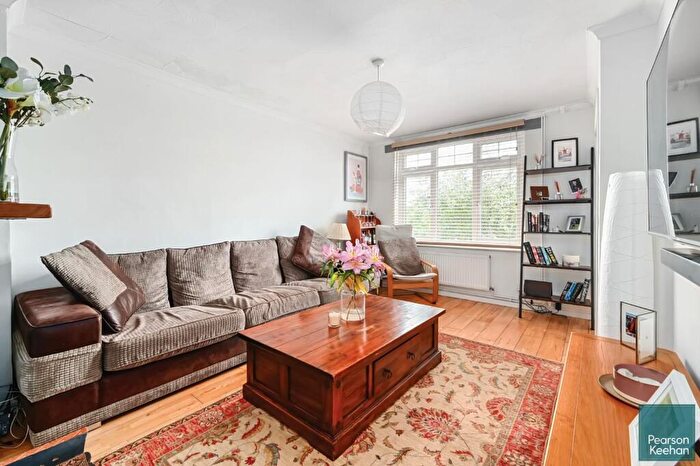 3 Bedroom Terraced House To Rent In Dean Close, Portslade, BN41