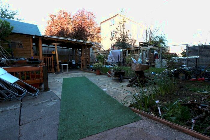 3 Bedroom Flat To Rent In Portland Rise, London, N4