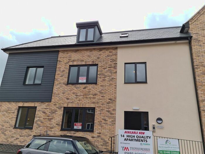 2 Bedroom Flat To Rent In Osier House, New Road, St Ives, PE27
