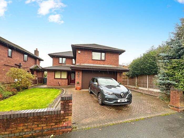 4 Bedroom Detached House For Sale In Pole Lane, Bury, BL9