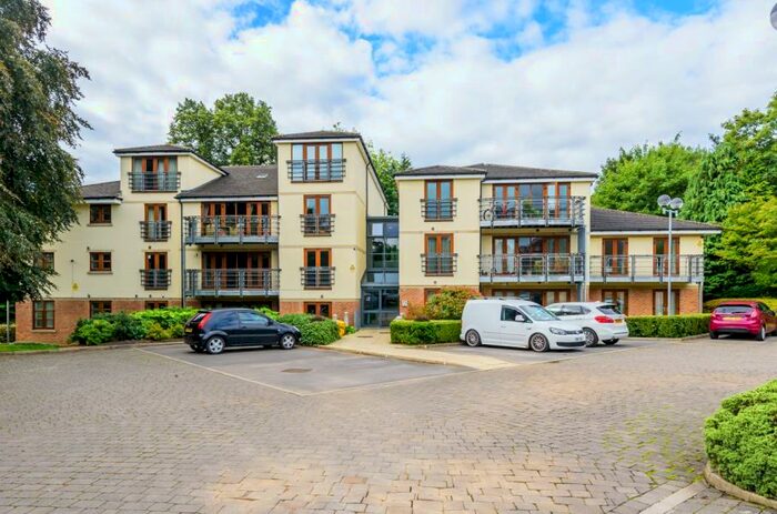 2 Bedroom Apartment To Rent In Harrogate Road, Chapel Allerton, LS17