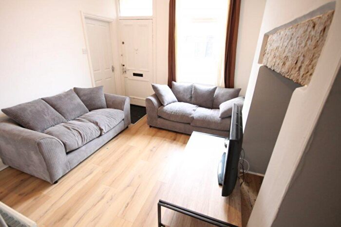 5 Bedroom Terraced House To Rent In Trelawn Avenue, Headingley, Leeds, LS6