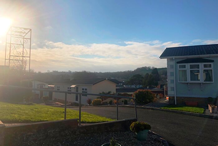 1 Bedroom Park Home For Sale In Swansea, West Glamorgan, SA5