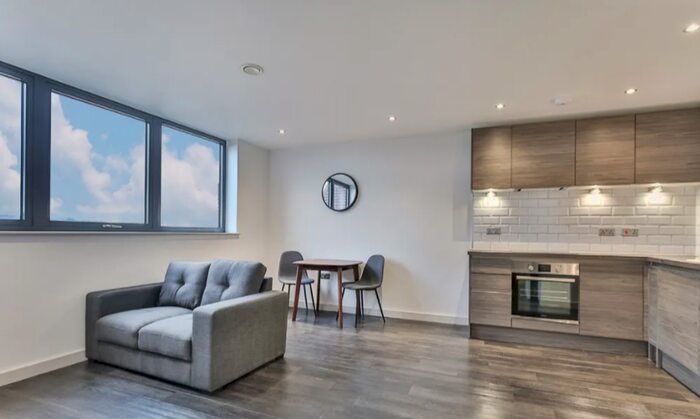 1 Bedroom Flat To Rent In Shad Thames, London, SE1