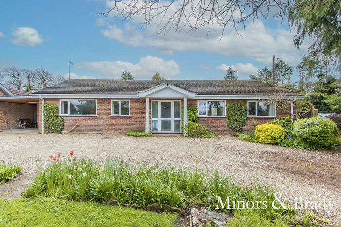 4 Bedroom Detached Bungalow For Sale In Litcham Road, Mileham, PE32