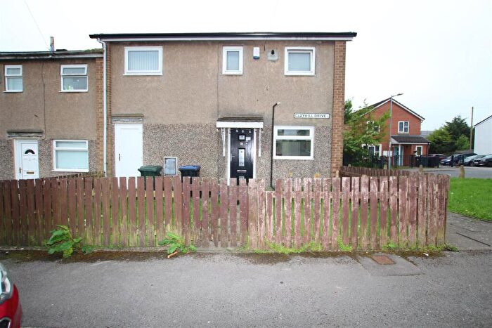 3 Bedroom Town House To Rent In Clay Hill Drive, Wyke, Bradford, BD12