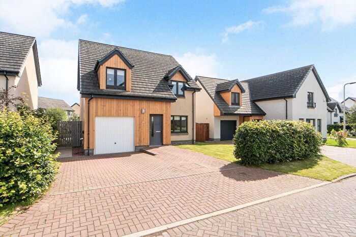 3 Bedroom Detached House For Sale In Craigengar Gate, West Linton, EH46